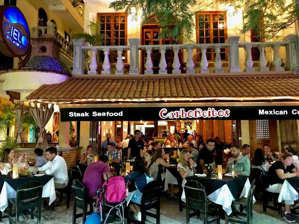 Hotel Cielo Плая дел Кармен Екстериор снимка